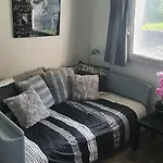 Centre De Dunkerque, Appartement Rdc, 2 Personnes, Parking Prive