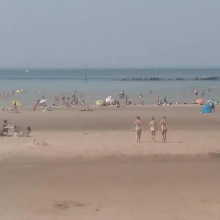 Cosynestdunkerque, Au Coeur De Dunkerque, 2 Personnes, Parking Privé * Dunkirk