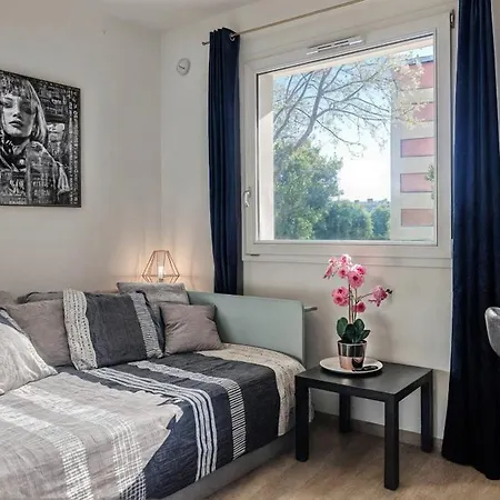 Appartement Dunkerque Centre Au Rdc, 2 Personnes, Parking Prive *