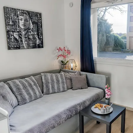 Appartement Appartement Dunkerque Centre Au Rdc, 2 Personnes, Parking Prive *