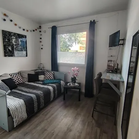 Appartement Dunkerque Centre Au Rdc, 2 Personnes, Parking Prive * Duinkerke