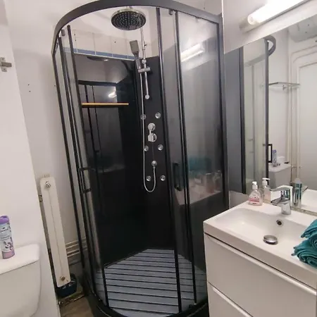 Appartement Dunkerque Centre Au Rdc, 2 Personnes, Parking Prive