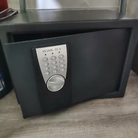 Appartement Dunkerque Centre Au Rdc, 2 Personnes, Parking Prive * Duinkerke
